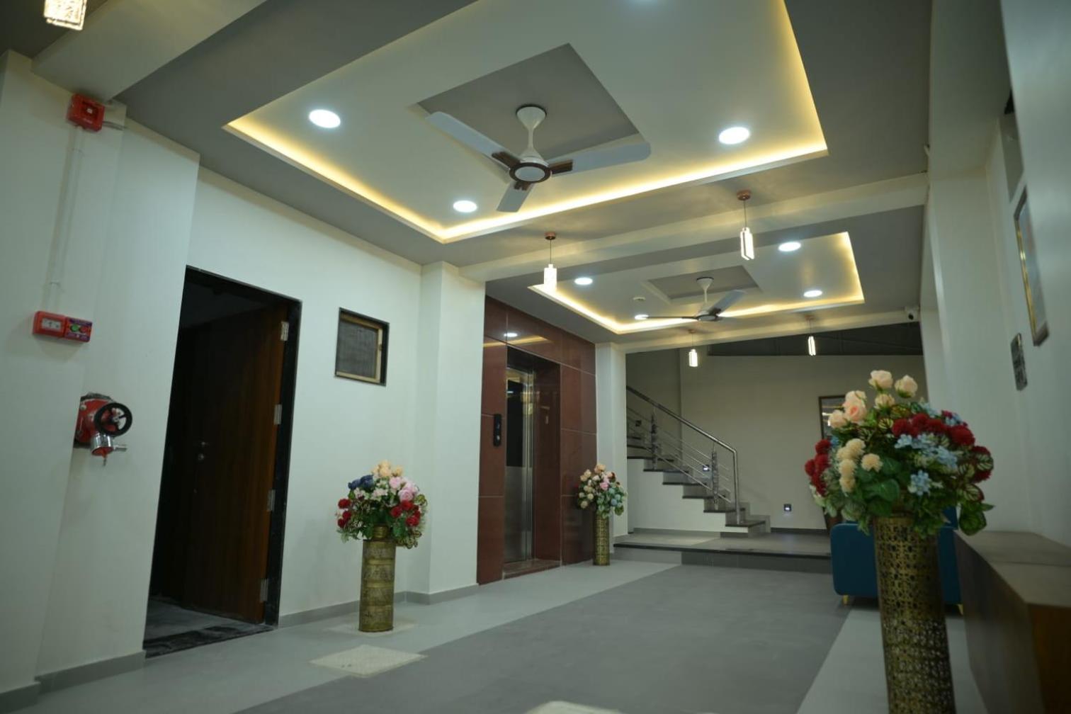 Hotel Aagman Palanpur Екстериор снимка